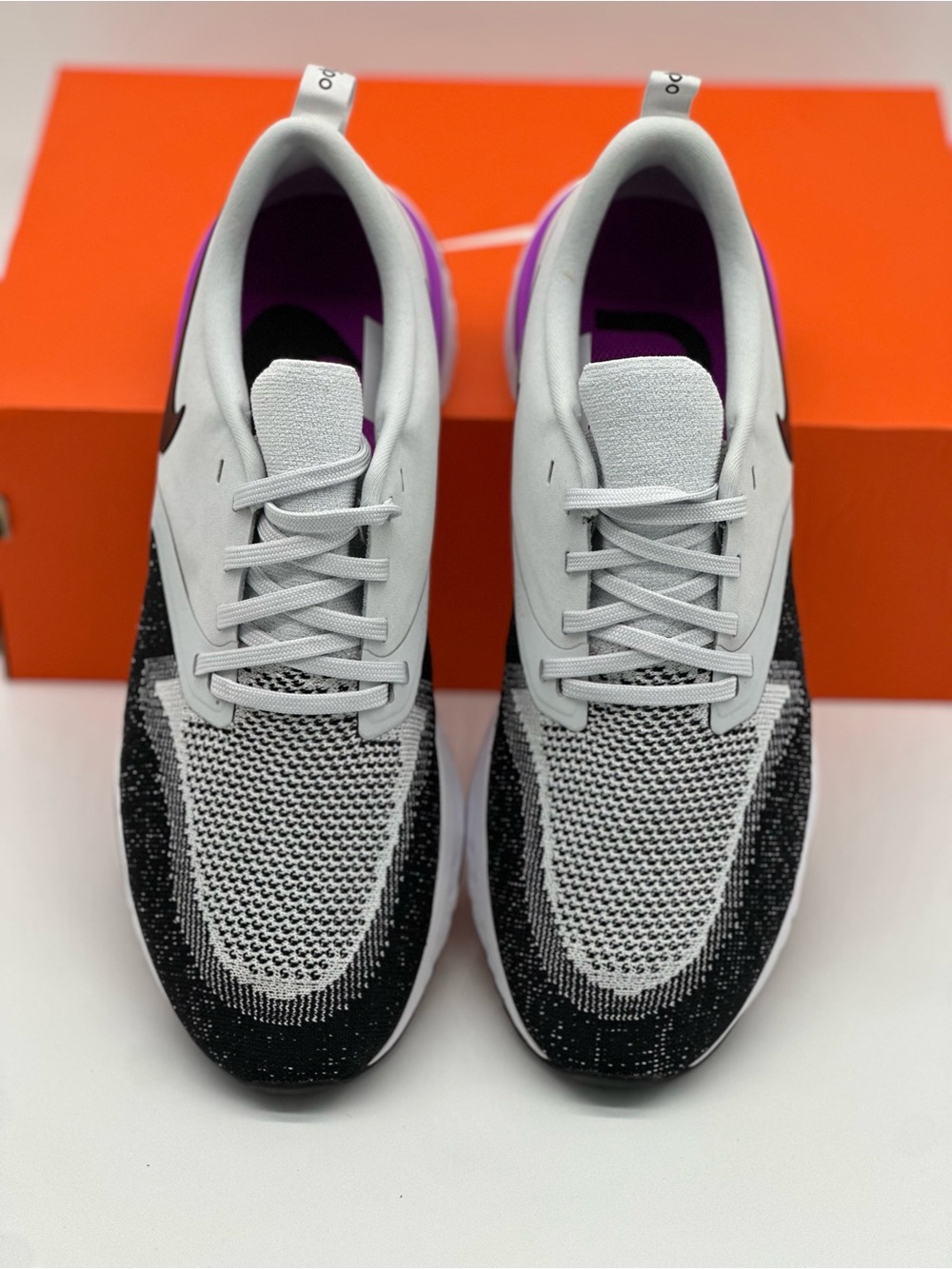 Nike Men’s Black, White & Purple Knit Running Sneakers - Picture 3 of 9